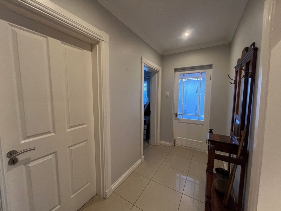 To Let 4 Bedroom Property for Rent in Walmer Eastern Cape